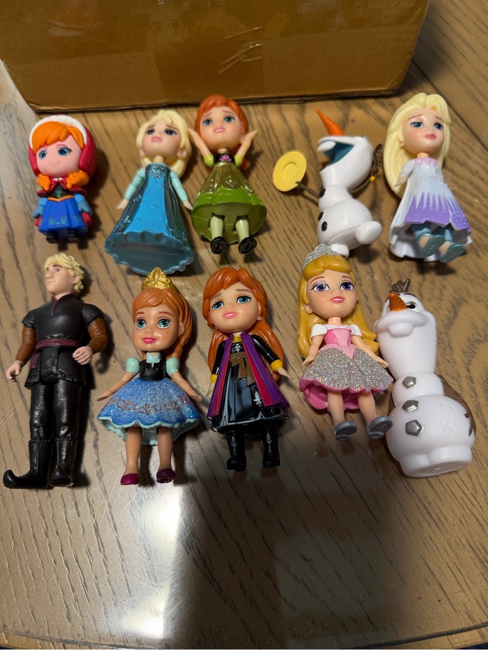 Frozen Mini Figure Set - Assorted Colors